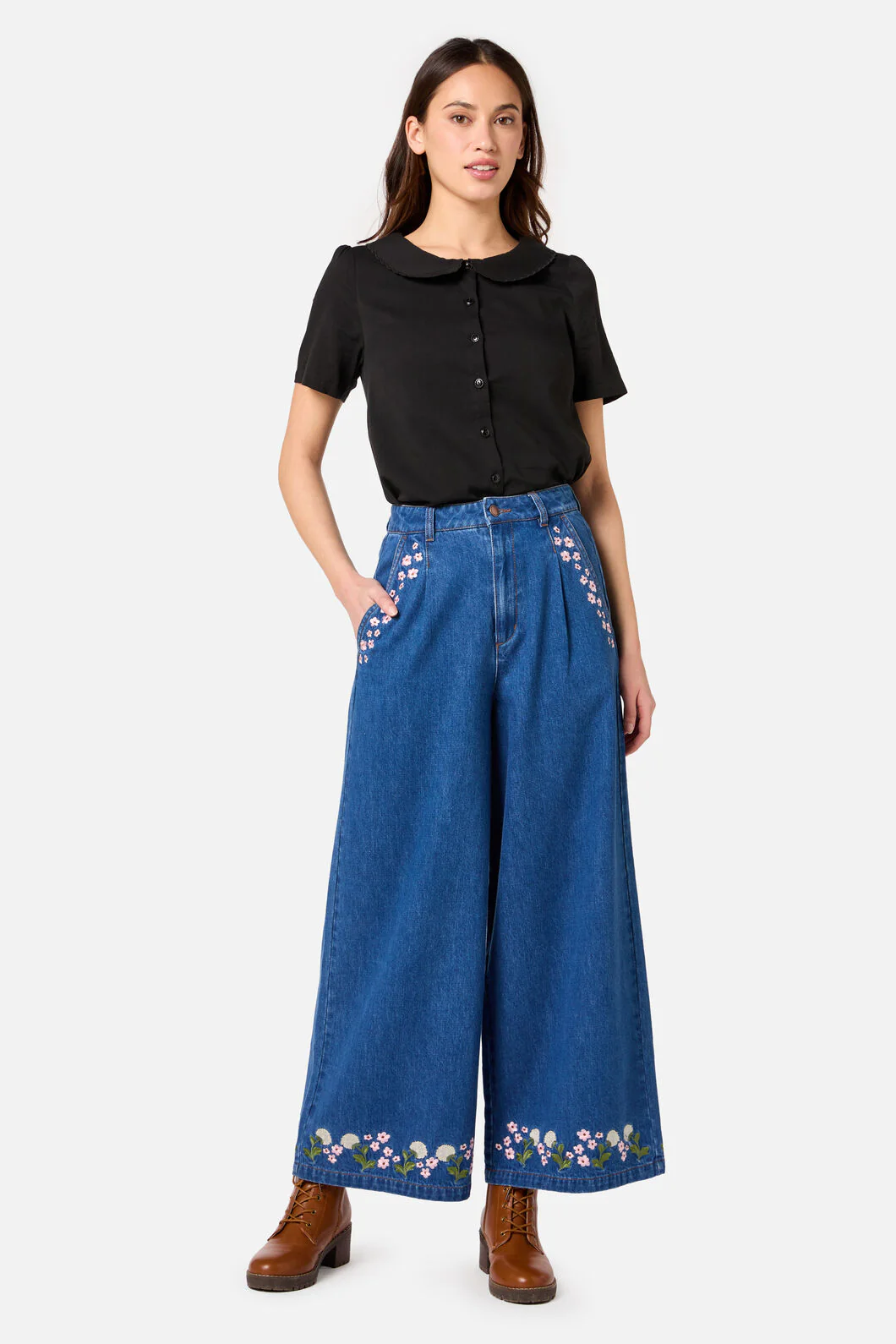 Aster Short Sleeve Blouse - Image 3