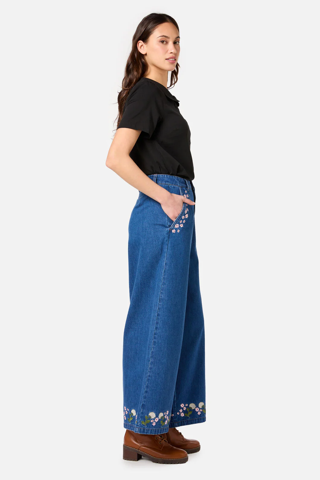 Aster Short Sleeve Blouse - Image 4