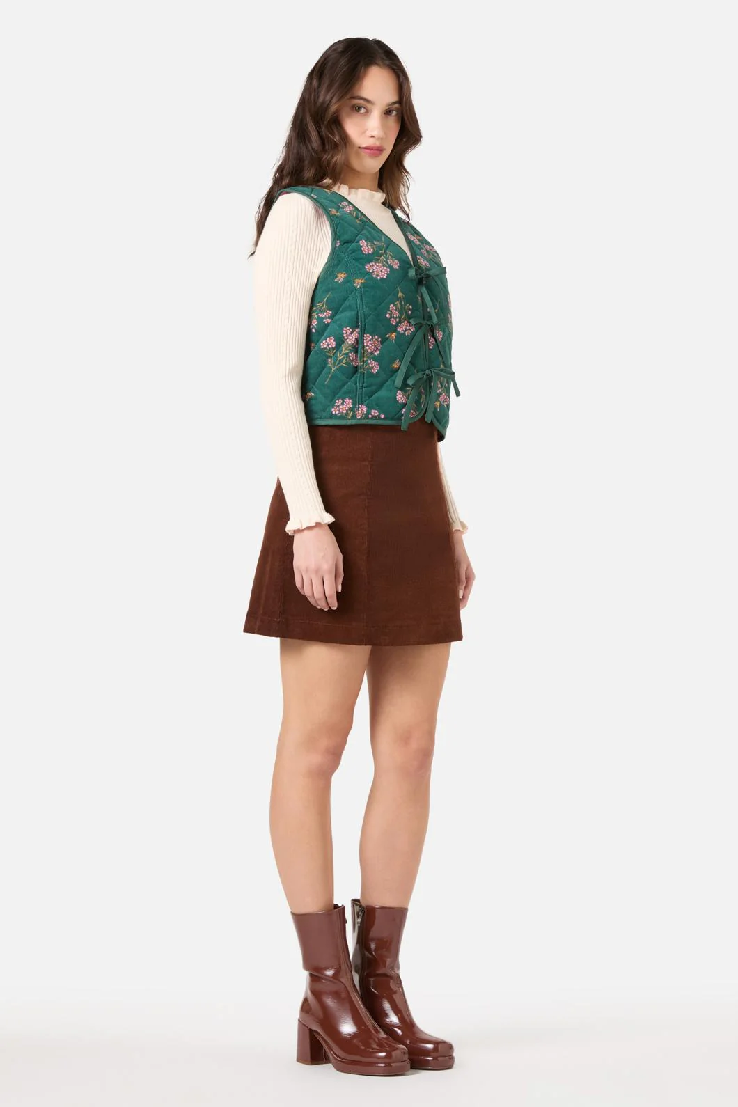 Flora Bee Cord Quilted Vest - Image 4