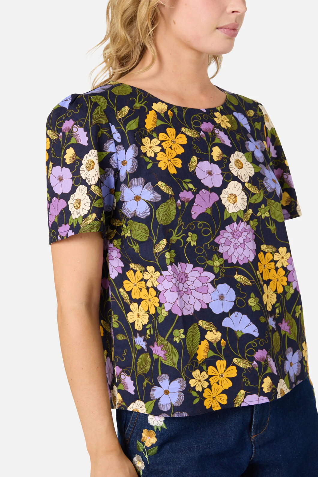 Grasshopper Floral SS Top - Image 5