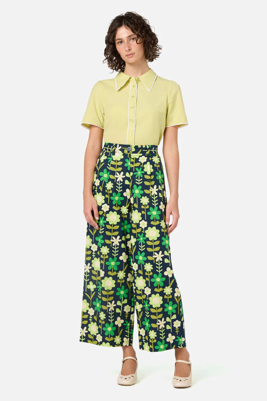 Lucy Retro Short Sleeve Blouse - Image 3