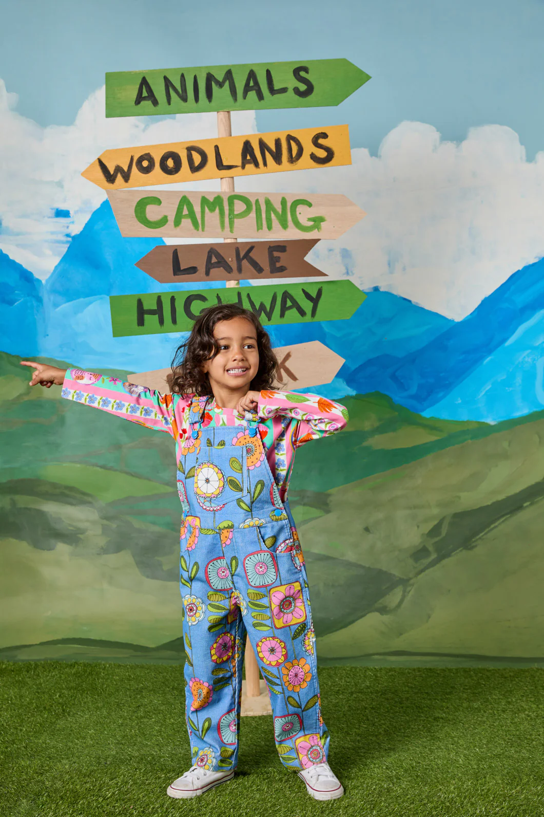 Wallpaper Kids Overalls - Image 3
