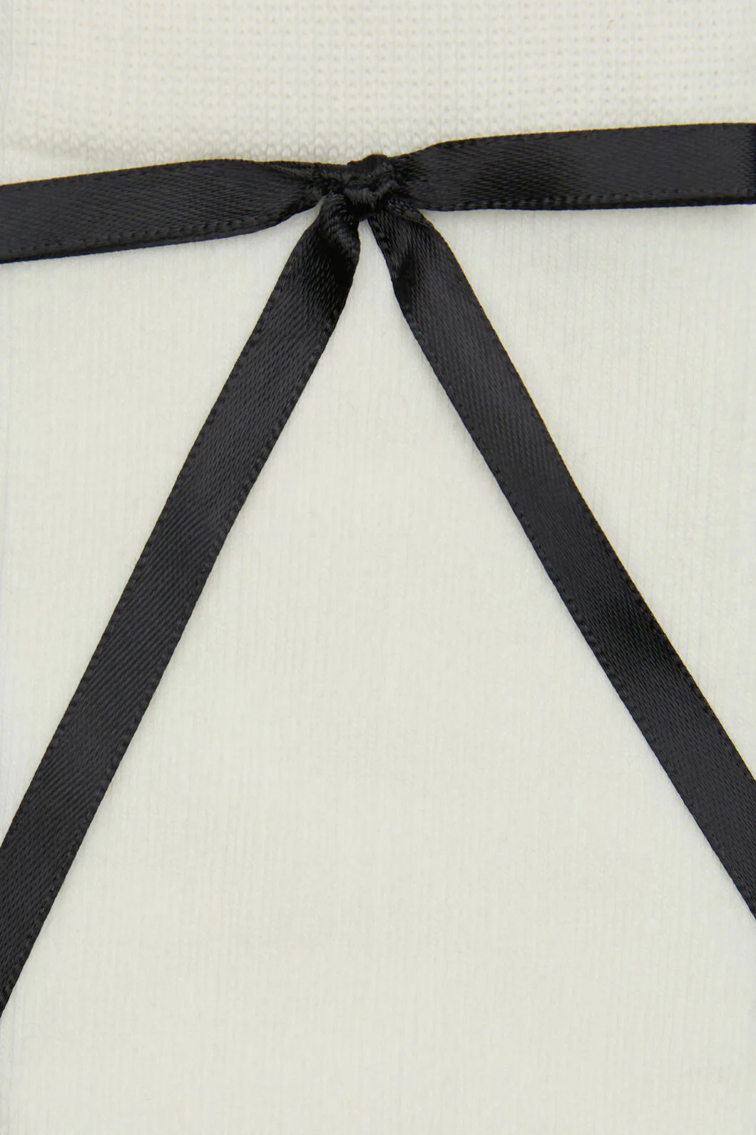 White Knee High Rib Bow Sock - Image 2